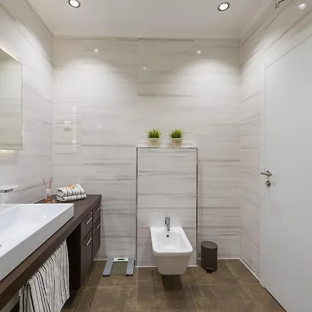 Sunny Bay - Free Parking *