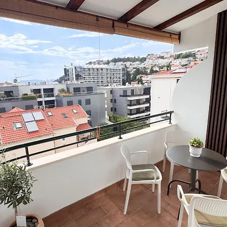 Sunny Bay - Free Parking Apartament *
