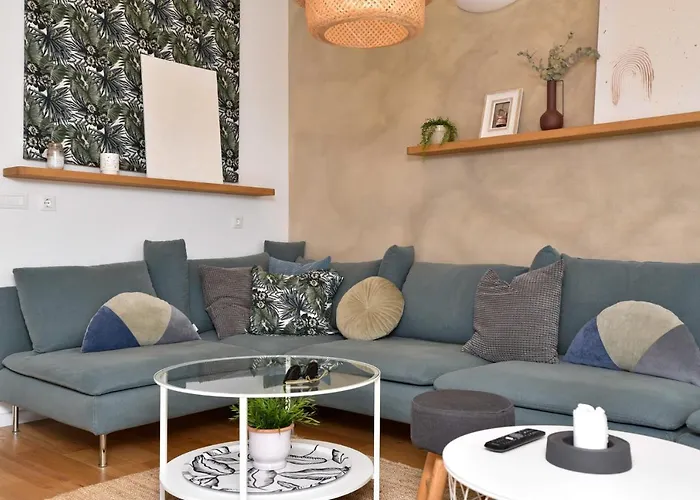 Sunny Bay - Free Parking Daire *