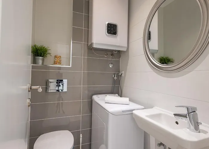 Sunny Bay - Free Parking